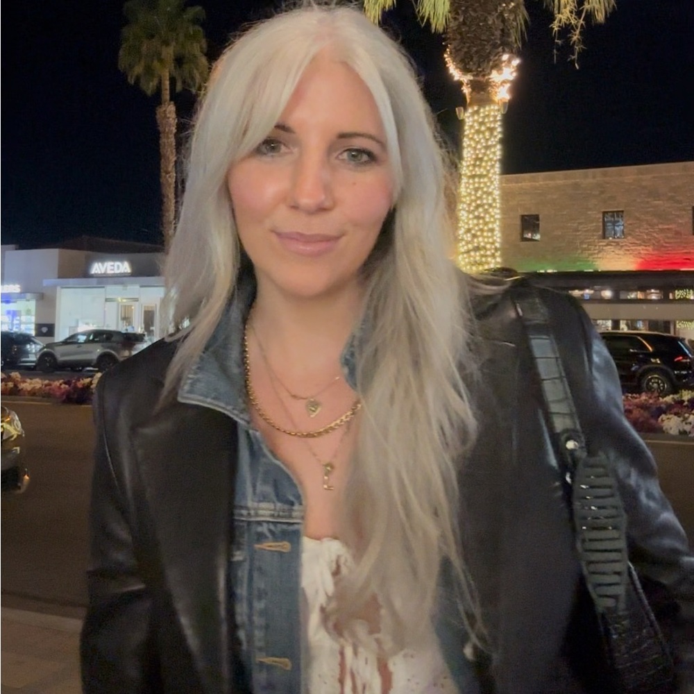 Meet your Posher, Laura